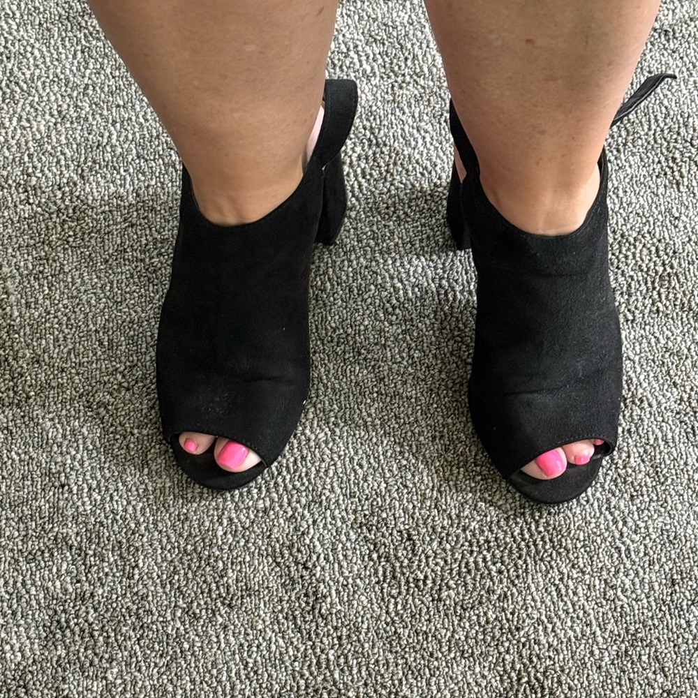 CL by Laundry Black Peep-Toe Heels
